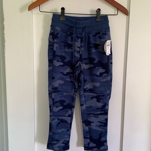 Gap camouflage print joggers